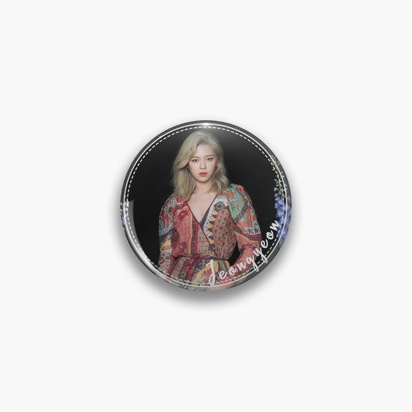 Twice - More&More pins (Select your idol) - Kpop Music 사랑해요