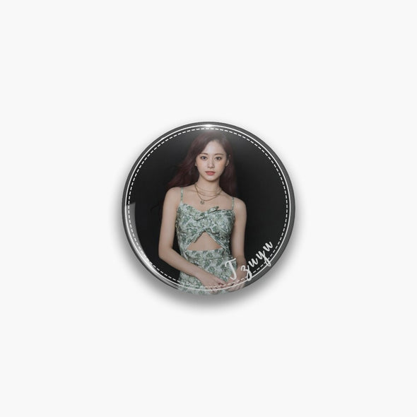Twice - More&More pins (Select your idol) - Kpop Music 사랑해요